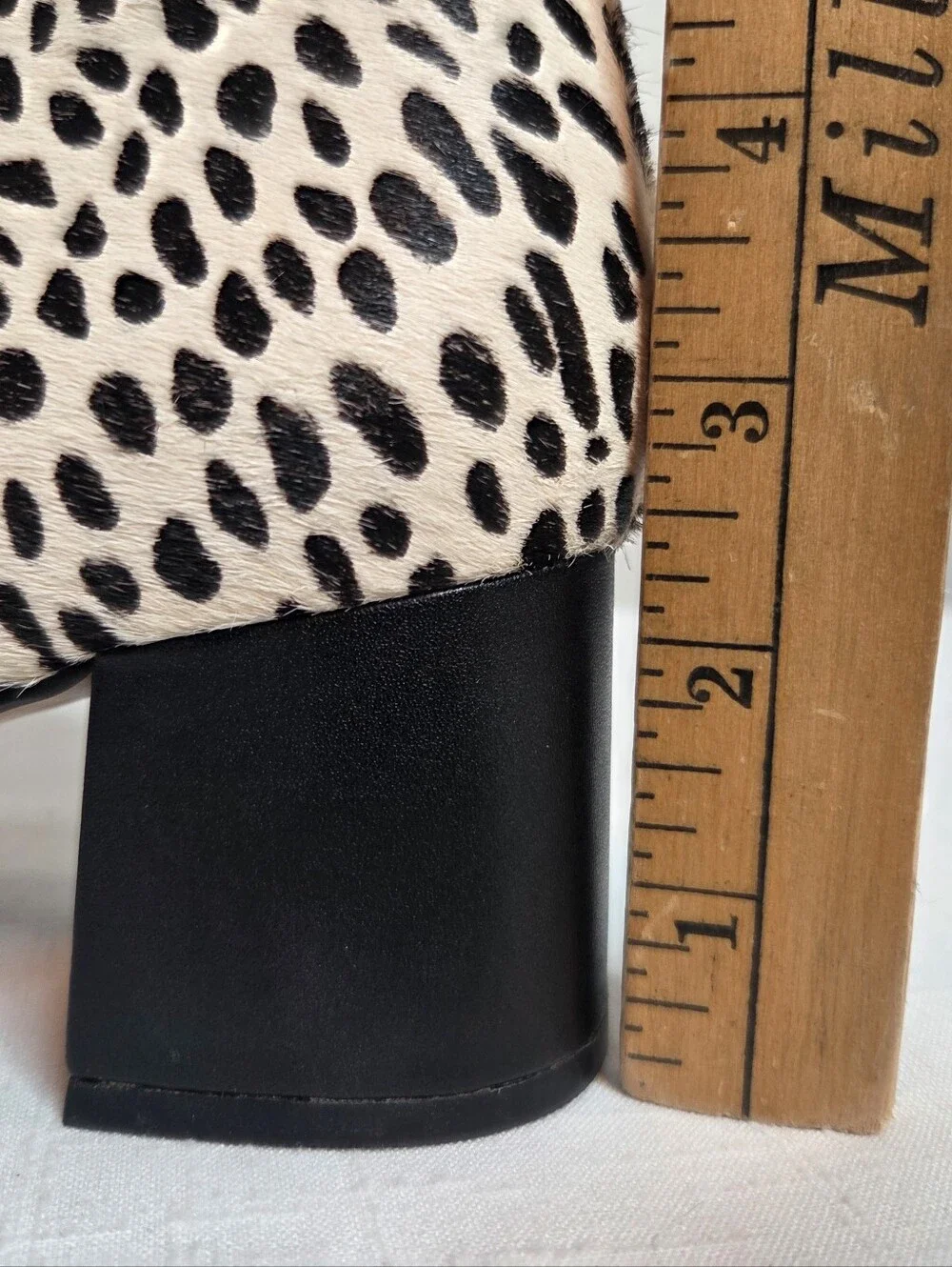Clarks Sheer Flora 2 Leopard Print Calf Hair Ankle Boots Leather Size 9